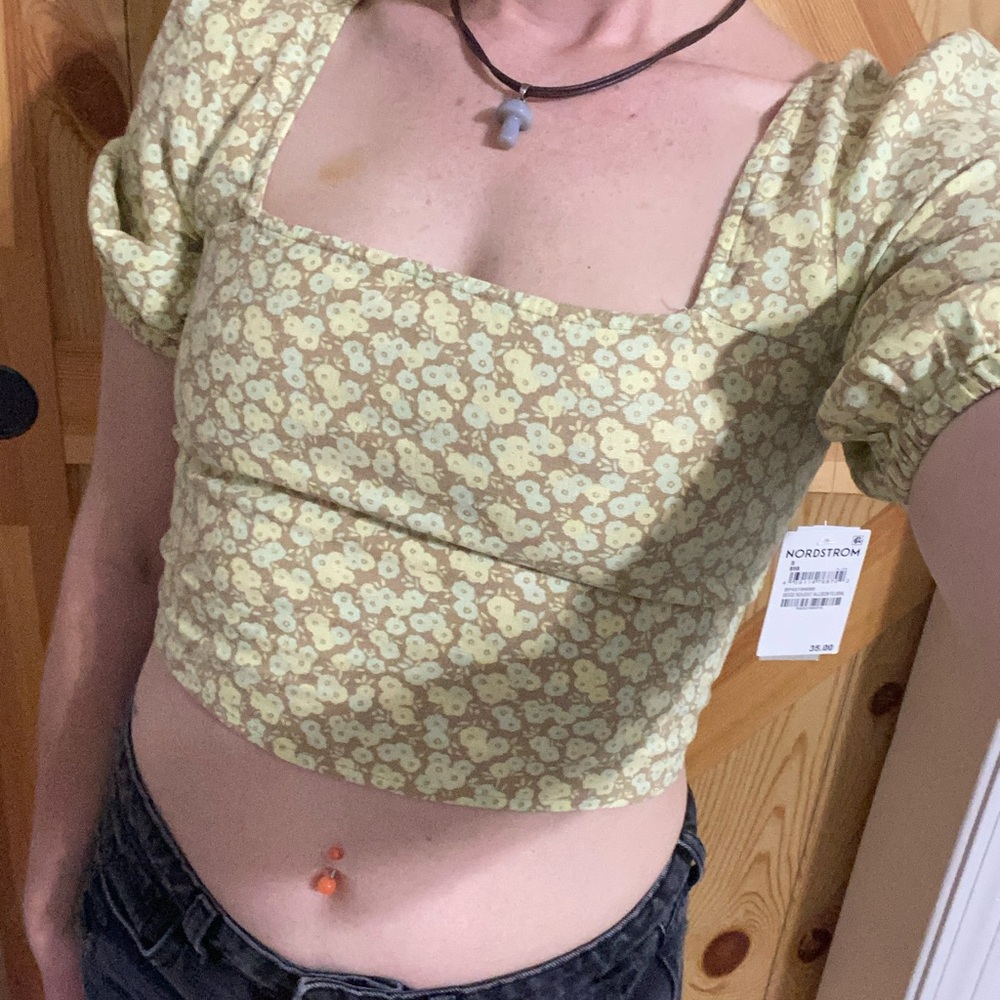 NWT Nordstrom BP Beige Nougat Allison Floral Puff Sleeve Crop Top Size Small - Picture 5 of 9